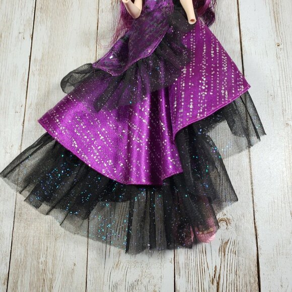 Monster High Ever After Raven Queen Thronecoming Doll Mattel No Hands - Picture 6 of 8